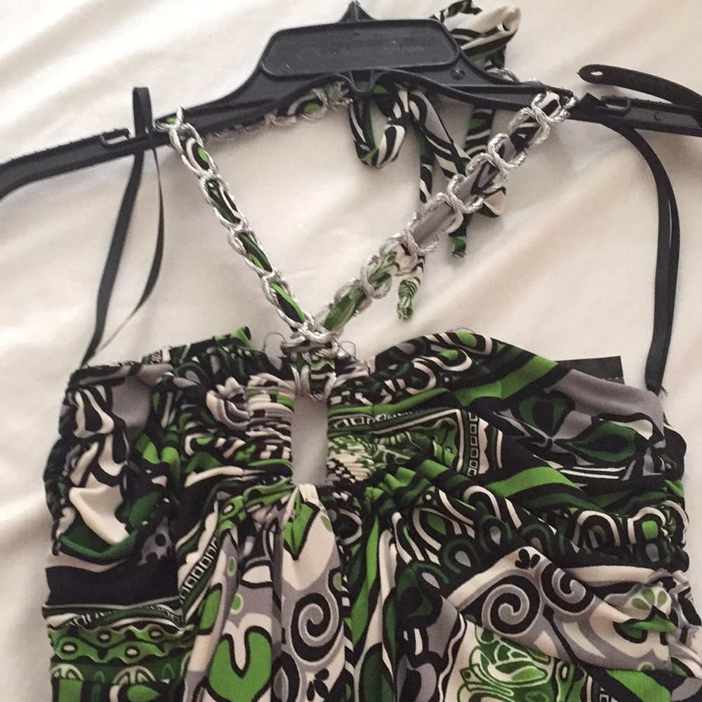 Dress - Picture 3 of 4